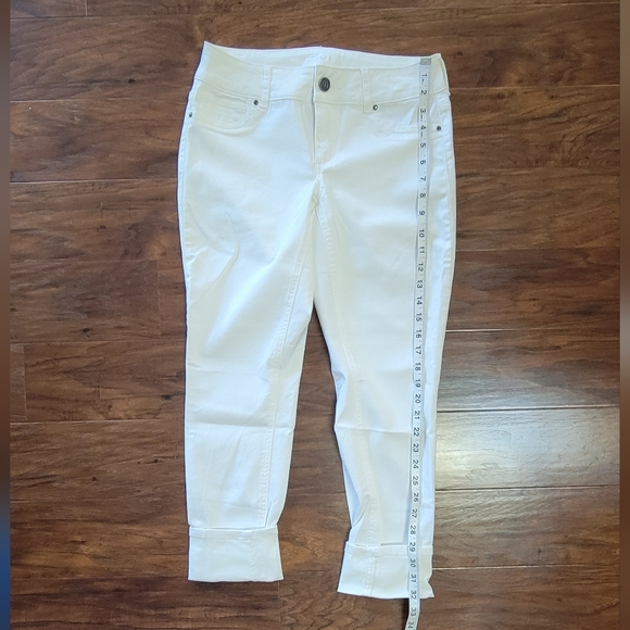 White Cropped Super Stretchy Size Small Jeggings Jeans - Picture 10 of 13